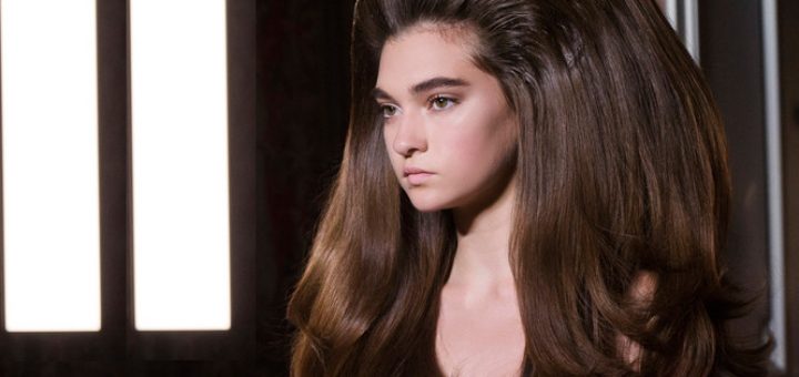 девушка с шикарными волосами