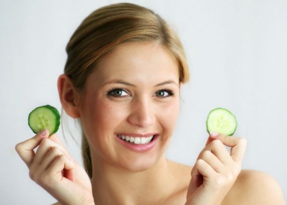 Убрать отеки под глазами