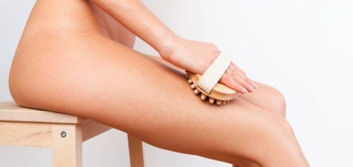 Самомассаж бедер с помощью массажера