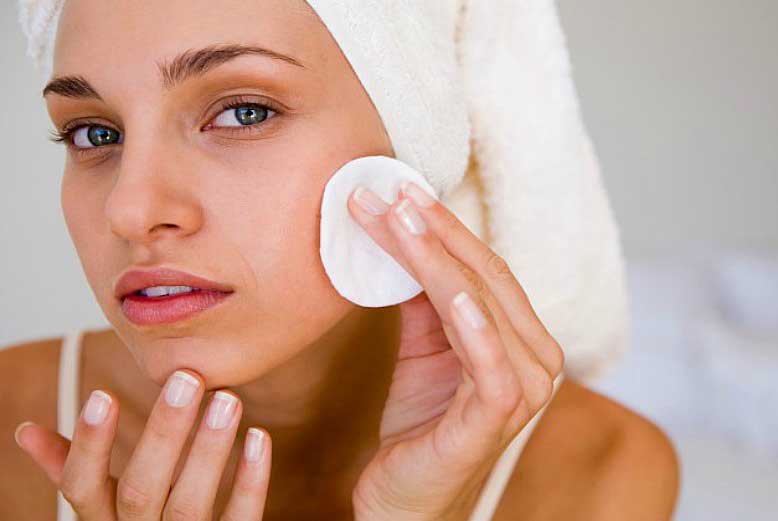 Профилактика комедонов и акне