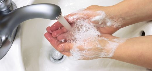 мытье рук с мылом