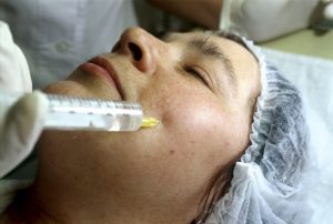 Иньекция для омоложения лица