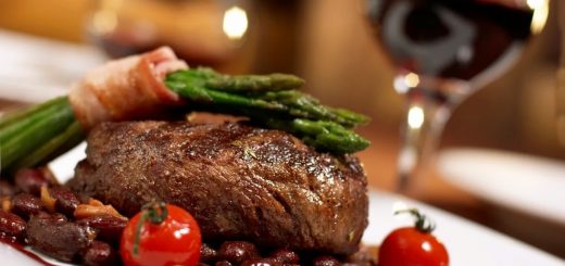 вино и мясо